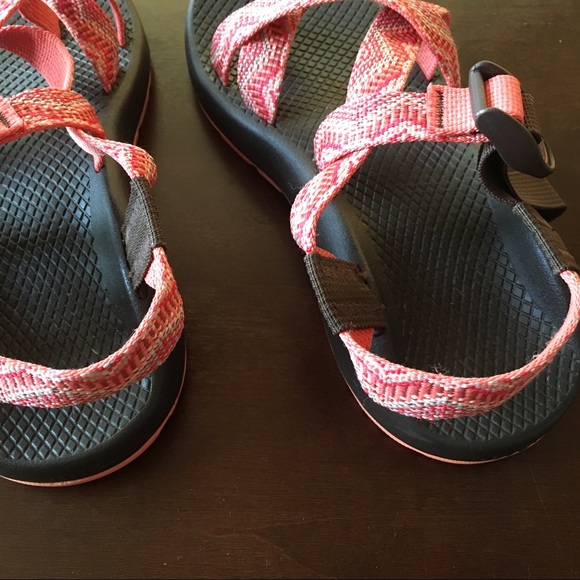 Chaco pink sandals - Picture 4 of 5